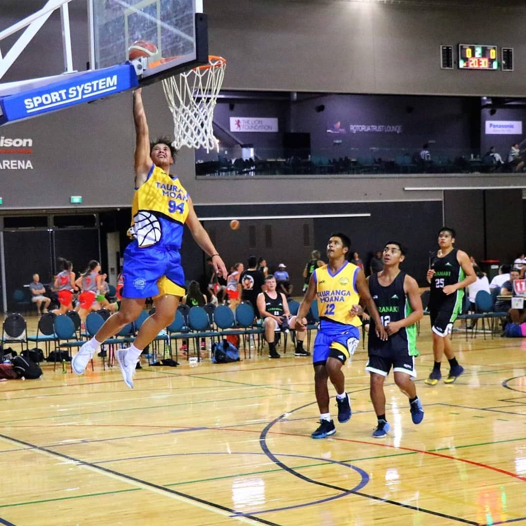 A Te Maru o Mauao player rises for a dunk at the national tournament